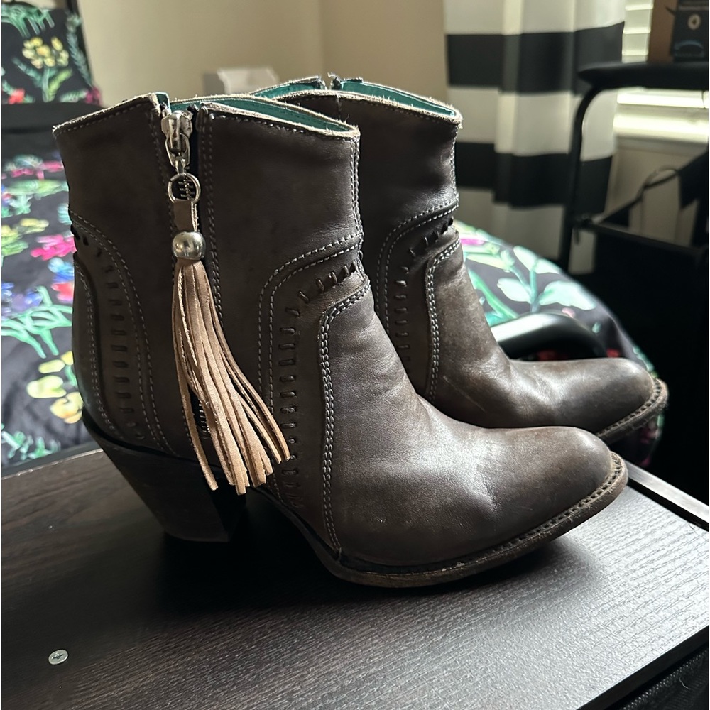 Corral Vintage Short Zip Up Boots